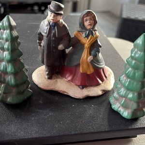 Vintage Byron Molds 1979 Man & Woman Carolers Couple Accessory Piece CHRISTMAS